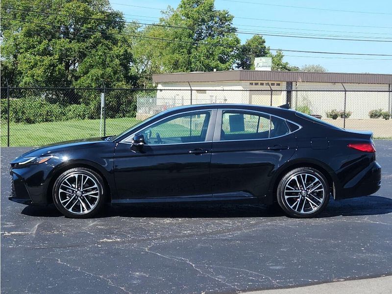 Used 2025 Toyota Camry XLE