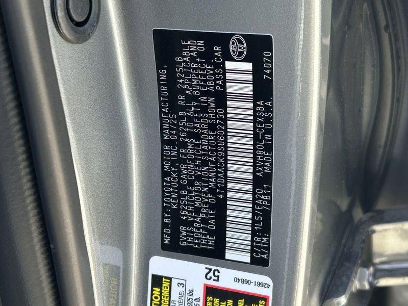 2025 Toyota Camry SEImage 18