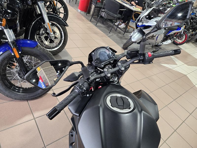 2021 Kawasaki Z400 ABS Image 10