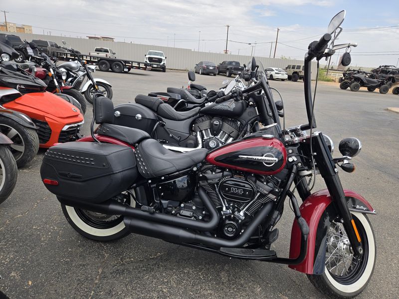 USED 2020 HARLEY SOFTAIL HERITAGE CLASSIC 114 Image 2