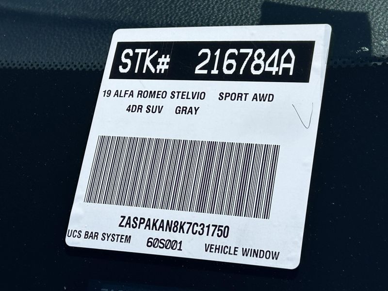 2019 Alfa Romeo Stelvio Image 34