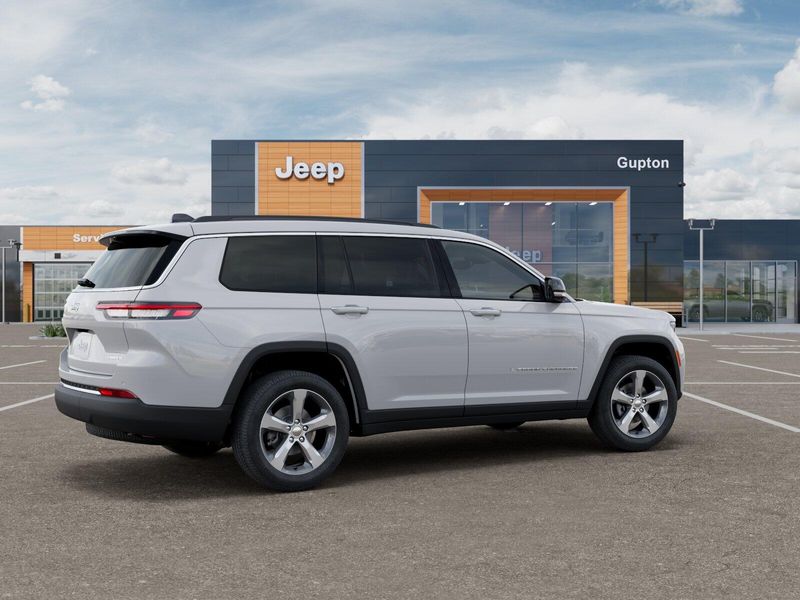 New 2026 Jeep Grand Cherokee L Limited 4x4Image 30