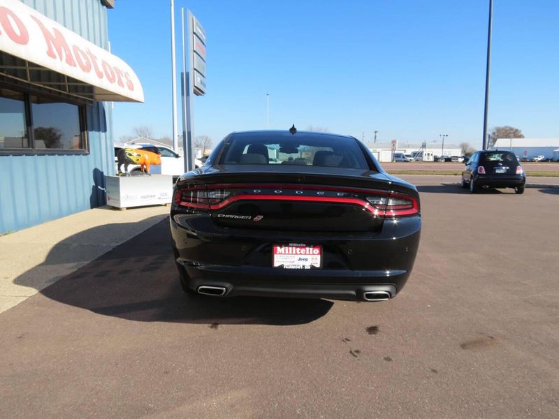 2023 Dodge Charger SXT AWD 4dr SedanImage 8