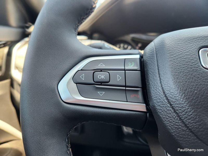 New 2025 Jeep Compass Limited 4x4Image 35