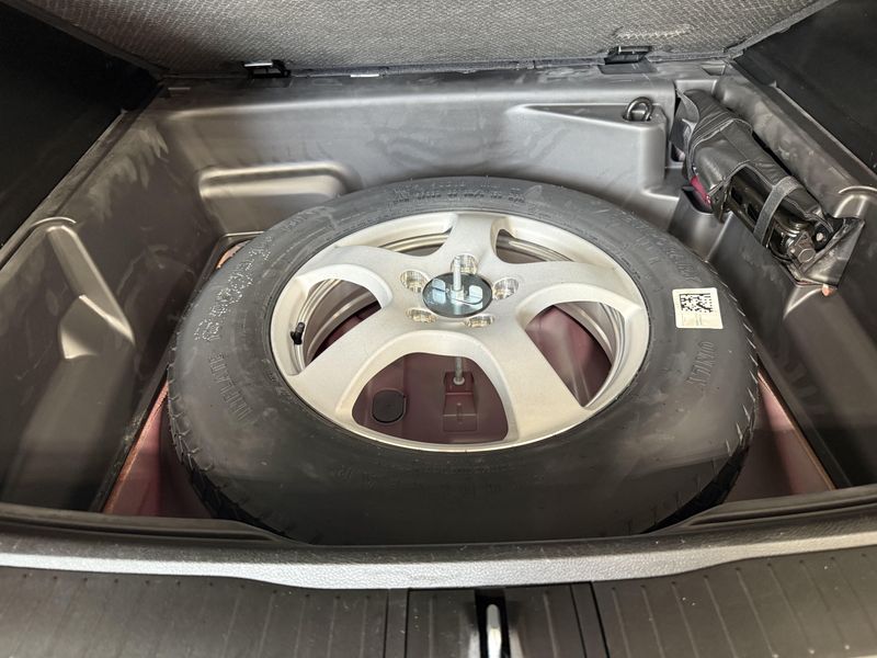 Used 2025 Jeep Grand Cherokee AltitudeImage 6