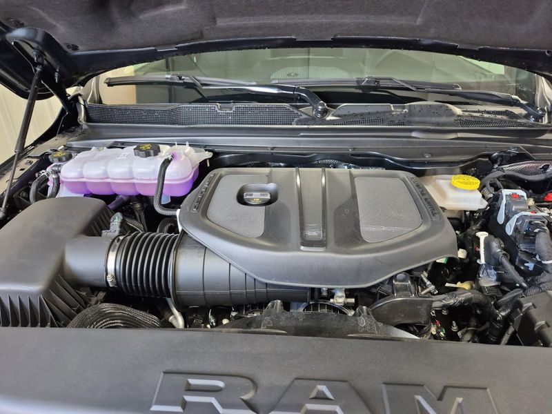 2025 RAM 1500 Big Horn Crew Cab 4x4 5