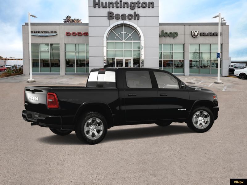 2025 RAM 1500 Big Horn Crew Cab 4x2Image 8