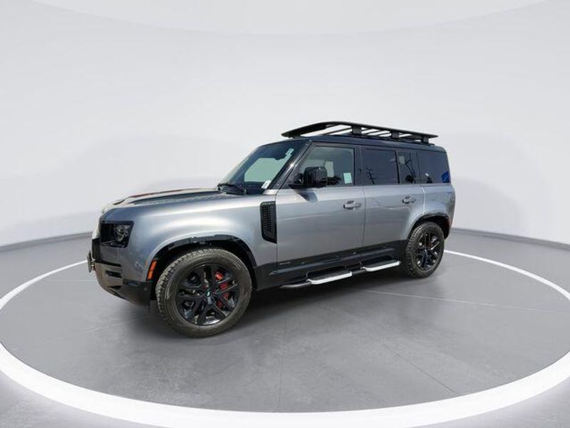 Used 2021 Land Rover Defender XImage 4