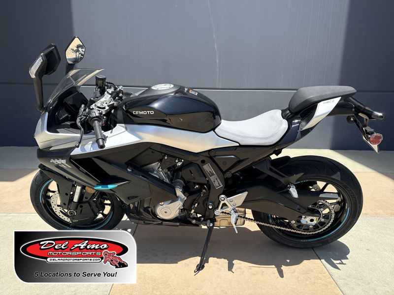 2025 CFMOTO 675SS Image 1