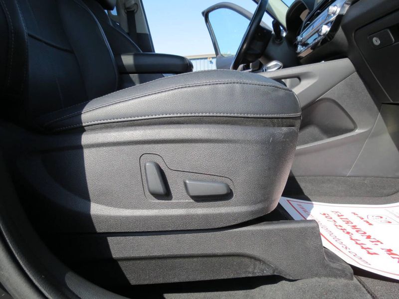 Used 2022 Kia Telluride EX AWD 4dr SUVImage 32