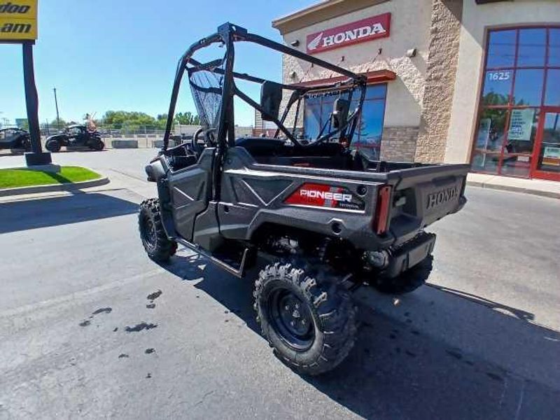 2025 Honda PIONEER 1000 