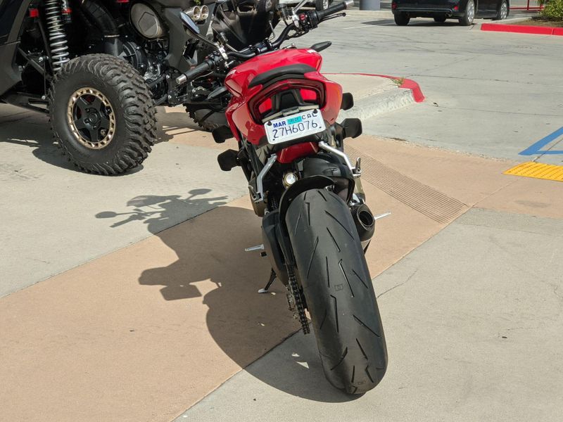 Used 2021 Ducati STREETFIGHTER V4 Image 16