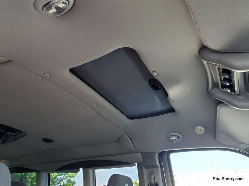 Used 2019 Chevrolet Express 2500 Image 25