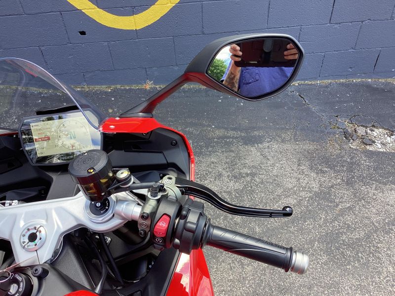 New 2026 Ducati PANIGALE V2 