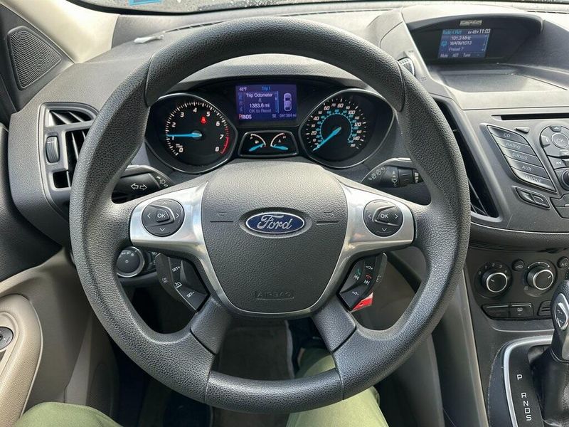 2013 Ford Escape SEImage 2