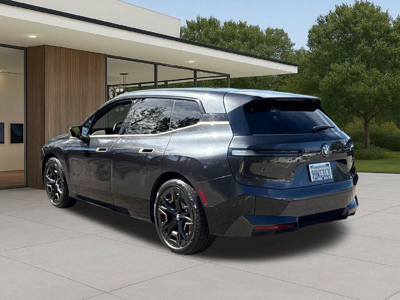 Used 2023 BMW iX M60Image 13