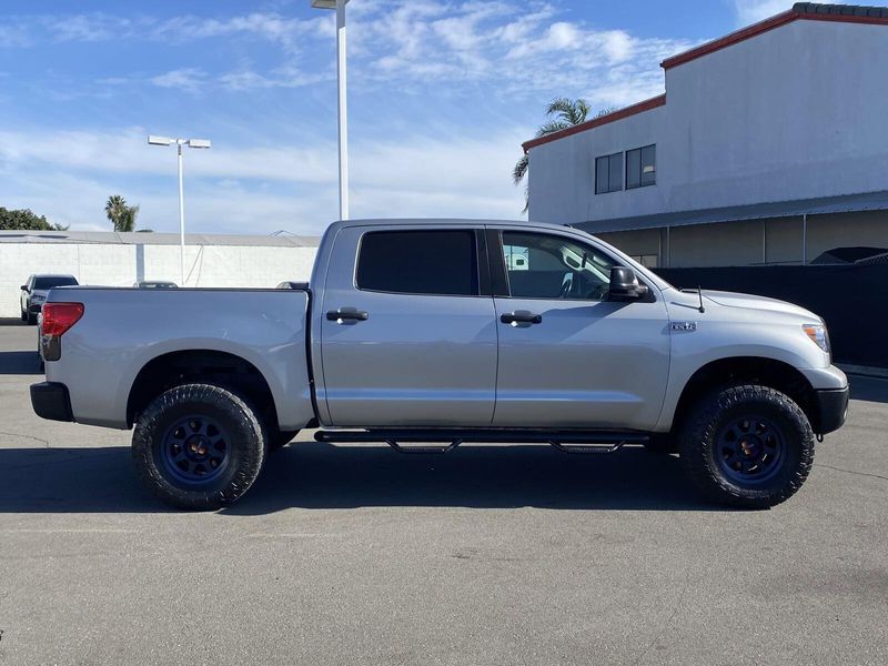 2010 Toyota Tundra GradeImage 7