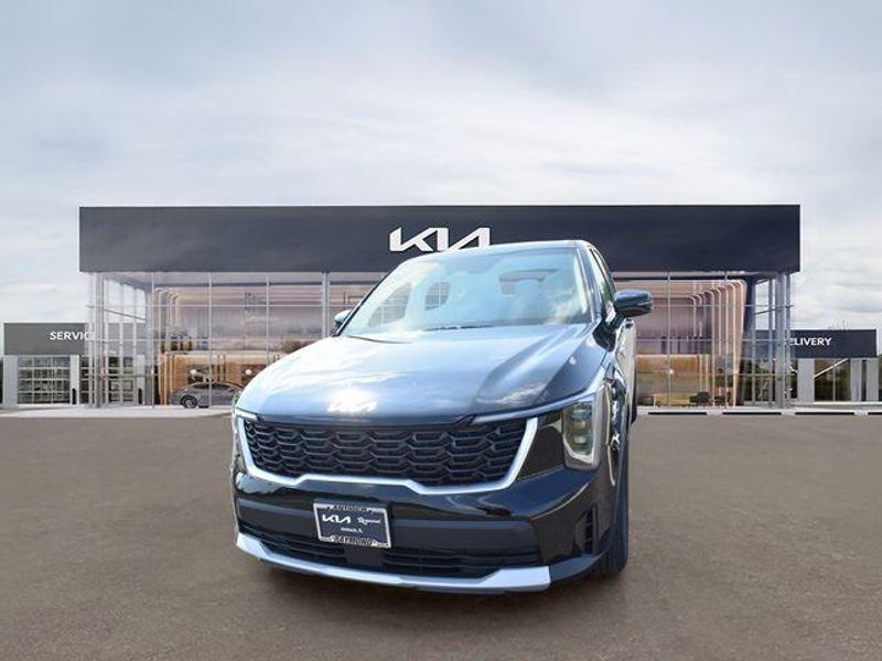 New 2025 Kia Sorento LXImage 8