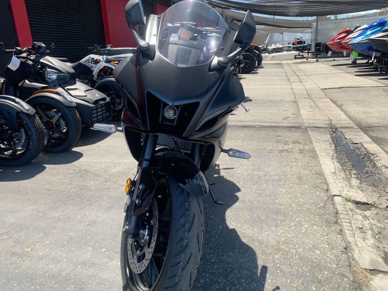 New 2025 Yamaha YZF-R7 Image 19
