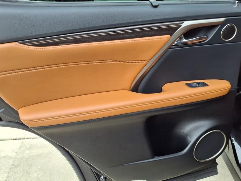 2021 Lexus RX 350Image 9