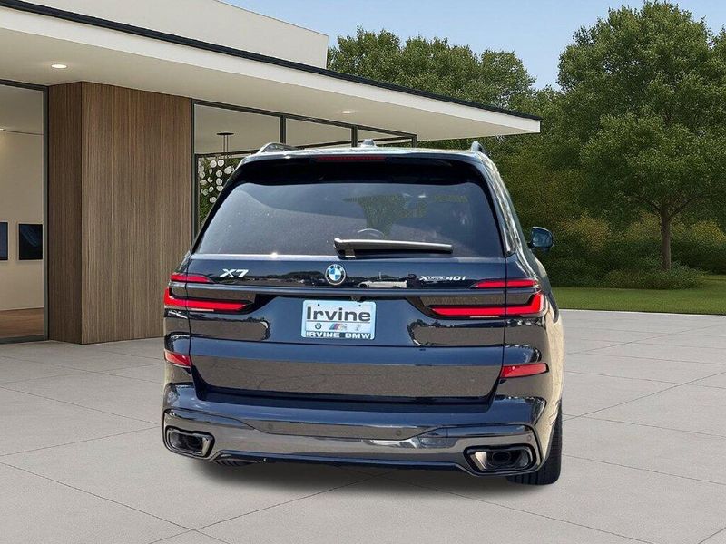 New 2027 BMW X7 xDrive40iImage 9