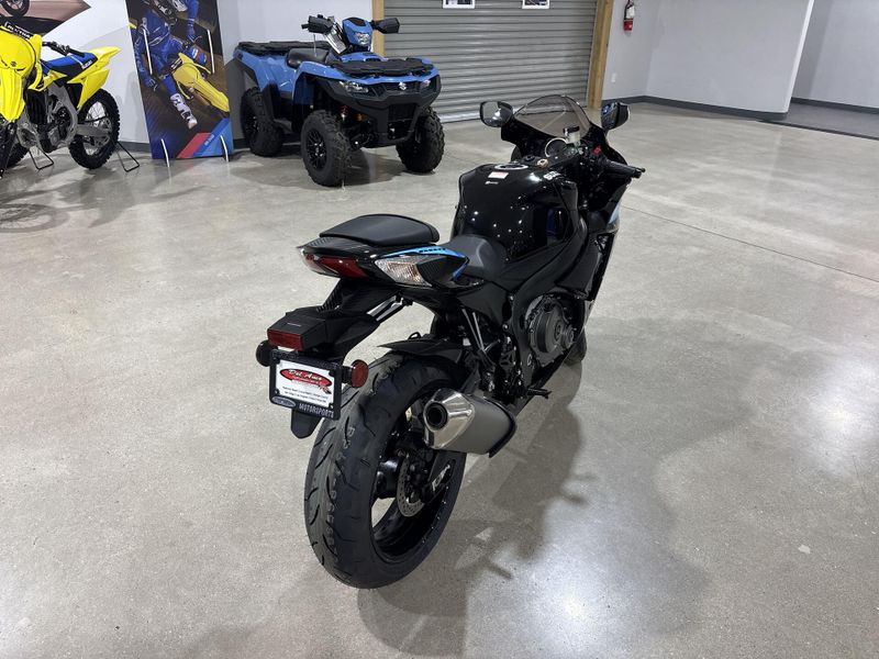 New 2027 Suzuki GSX-R600 Image 14