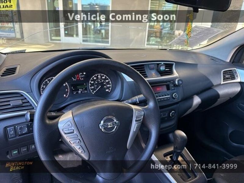 2017 Nissan Sentra SImage 10