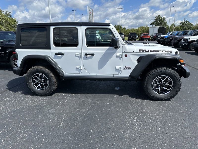 2024 Jeep Wrangler 4-door RubiconImage 7