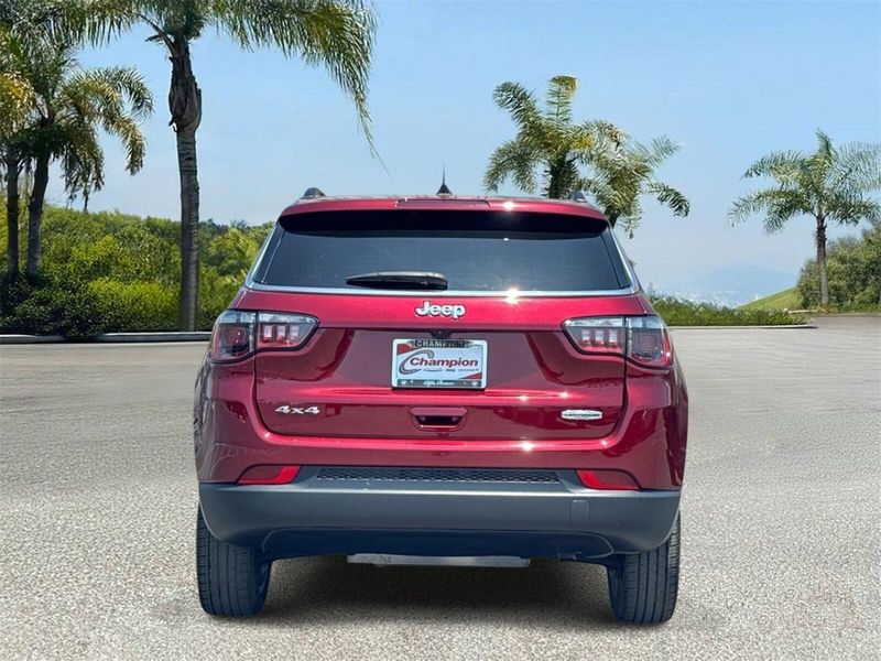Used 2022 Jeep Compass Latitude Lux