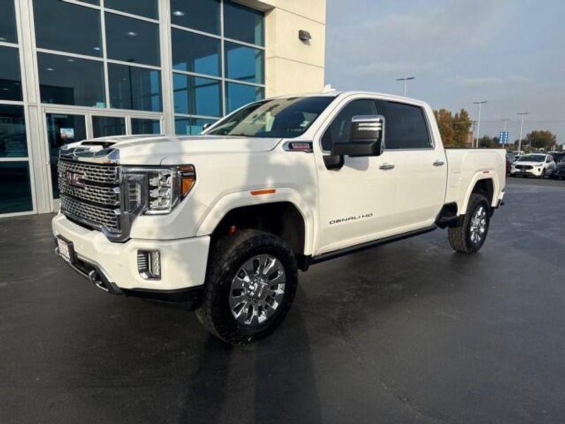 2022 Gmc Sierra HD Denali photo 3