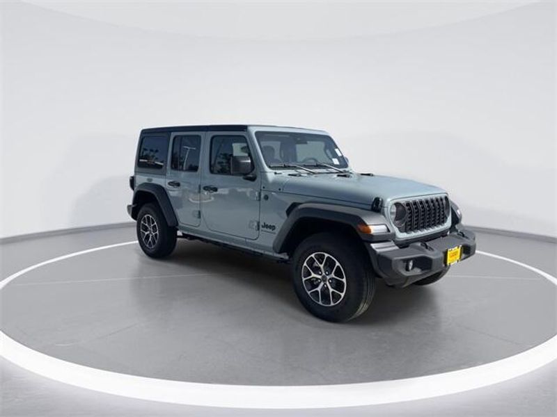 2024 Jeep Wrangler 4-door Sport SImage 2