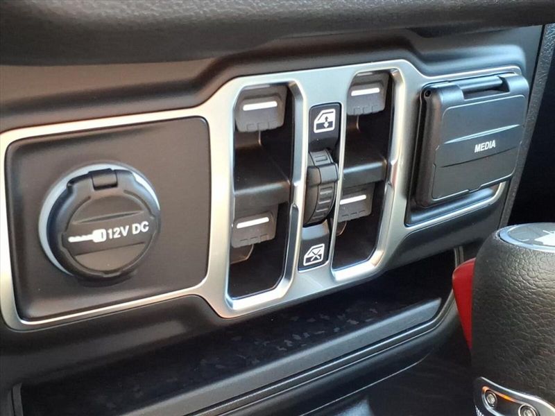 2025 Jeep Wrangler Unlimited Sport S photo 15