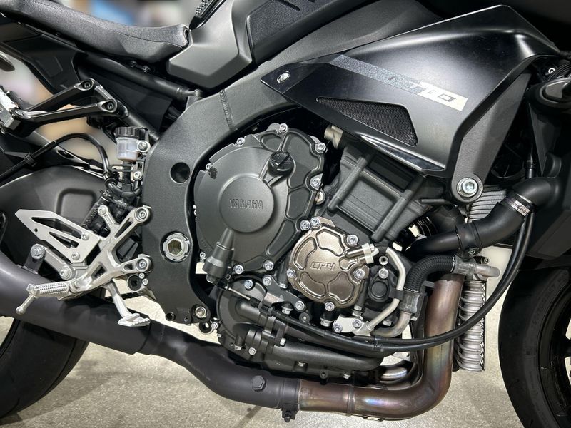 2019 Yamaha MT-10 Image 30