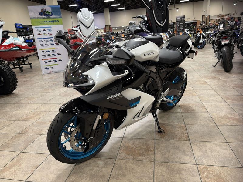 New 2026 CFMOTO 675SS Image 13