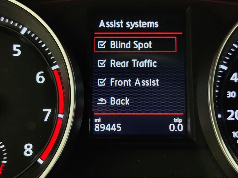 Used 2017 Volkswagen Golf GTI Autobahn w/Performance Pkg/DCC/SunroofImage 10