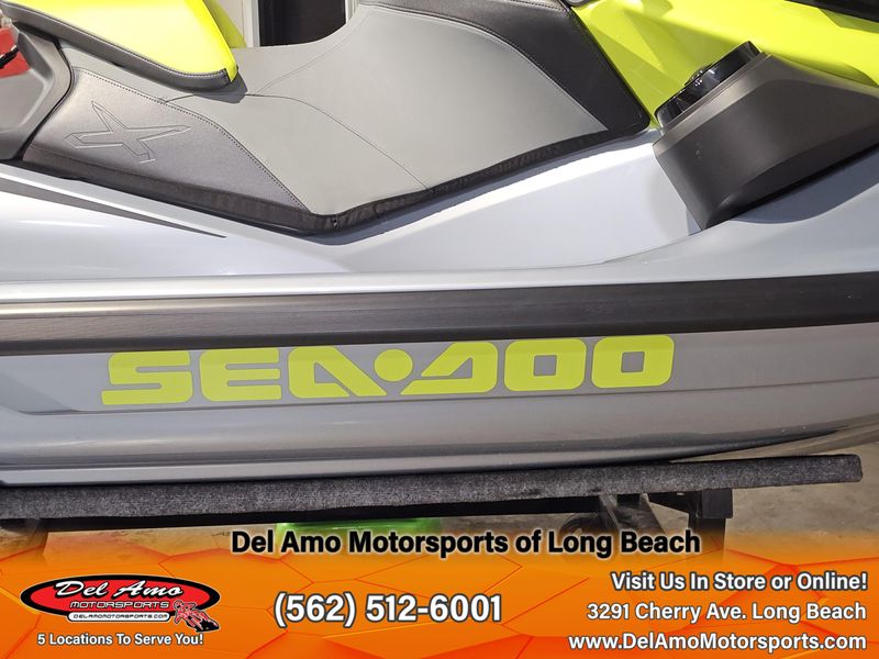 2024 Sea-Doo RXP-X 325 (SOUND SYSTEM) Image 16