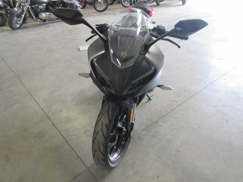 USED 2024 CFMOTO 300SS Image 8