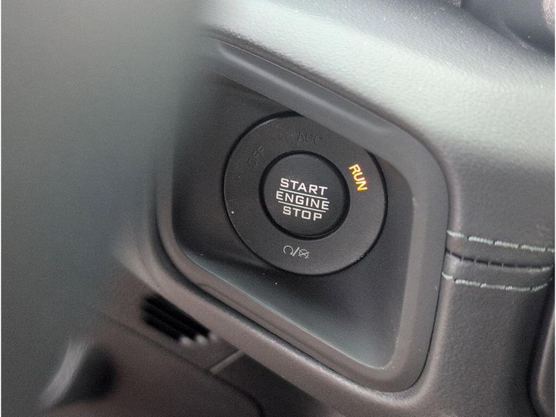 New 2025 Jeep Gladiator Mojave 4x4Image 19