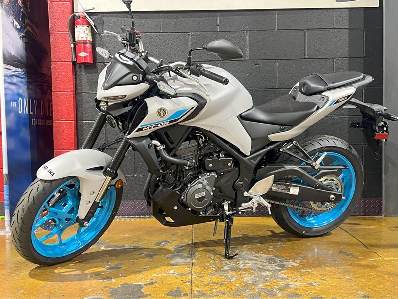 2025 Yamaha MT-03 Image 6