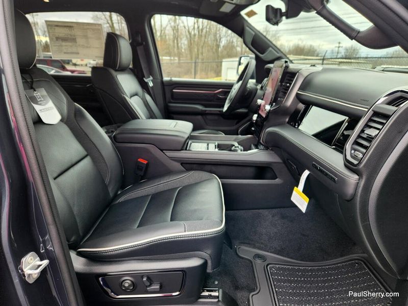 New 2026 RAM 1500 Limited Crew Cab 4x4 5'7' Box