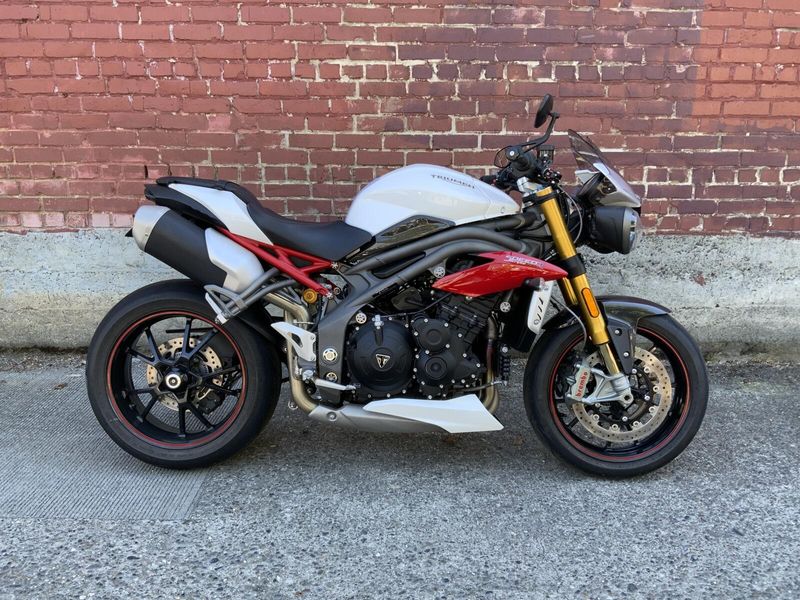 2017 Triumph SPEED TRIPLE R