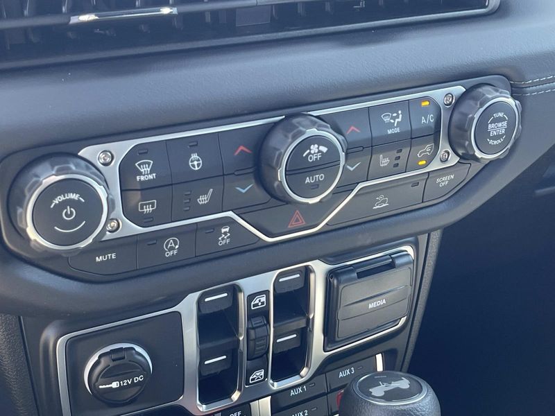 New 2026 Jeep Wrangler 4-door Rubicon