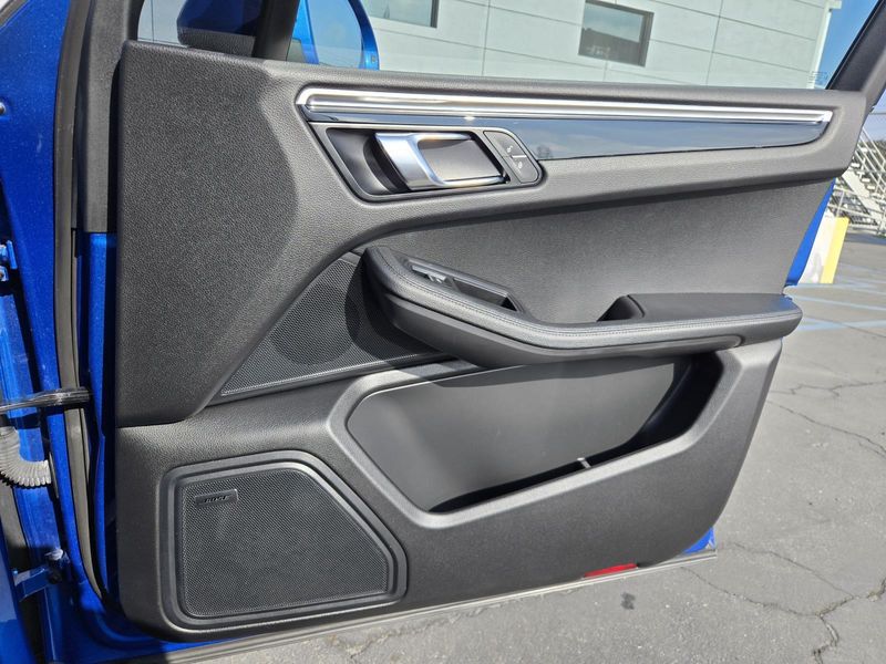2016 Porsche Macan S photo 27