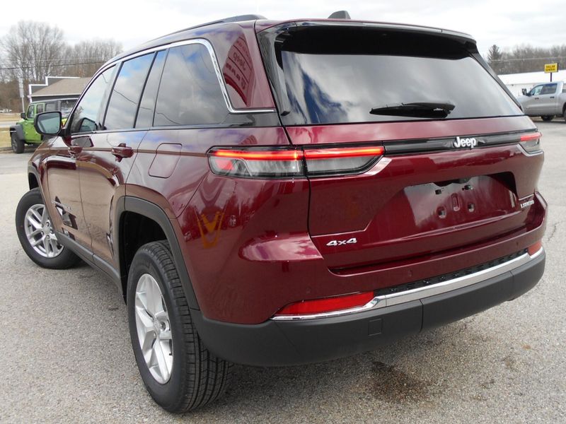 2025 Jeep Grand Cherokee Image 3