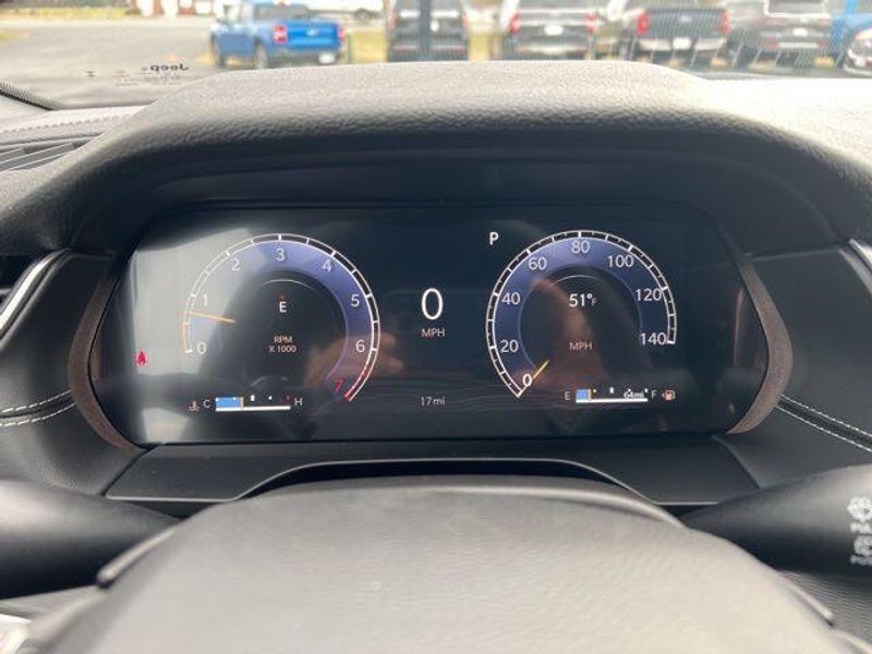 2025 Jeep Grand Cherokee L Altitude X 4x4