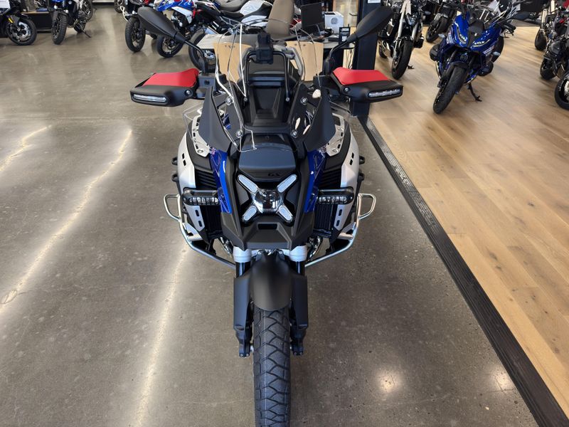 2026 BMW R 1300 GS Adventure - TROPHY - RACING BLUE METALLIC 