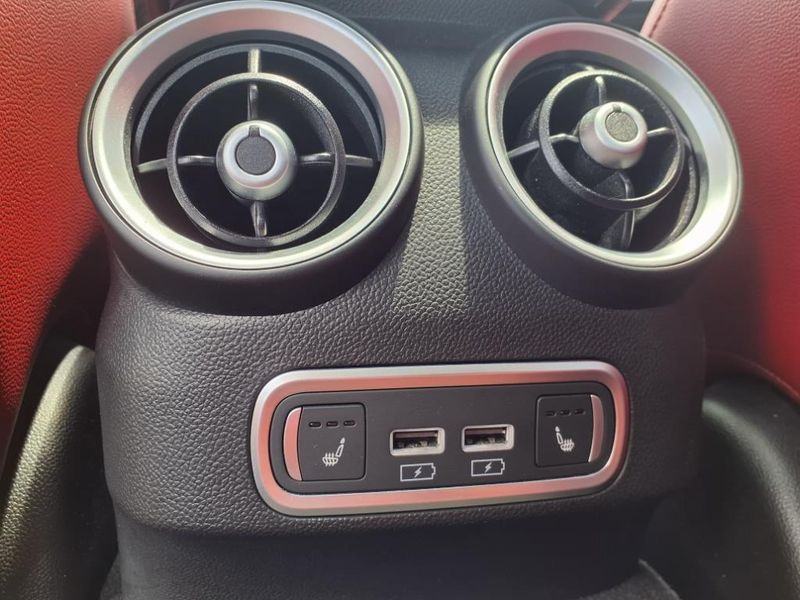 2022 Alfa Romeo Giulia VeloceImage 16
