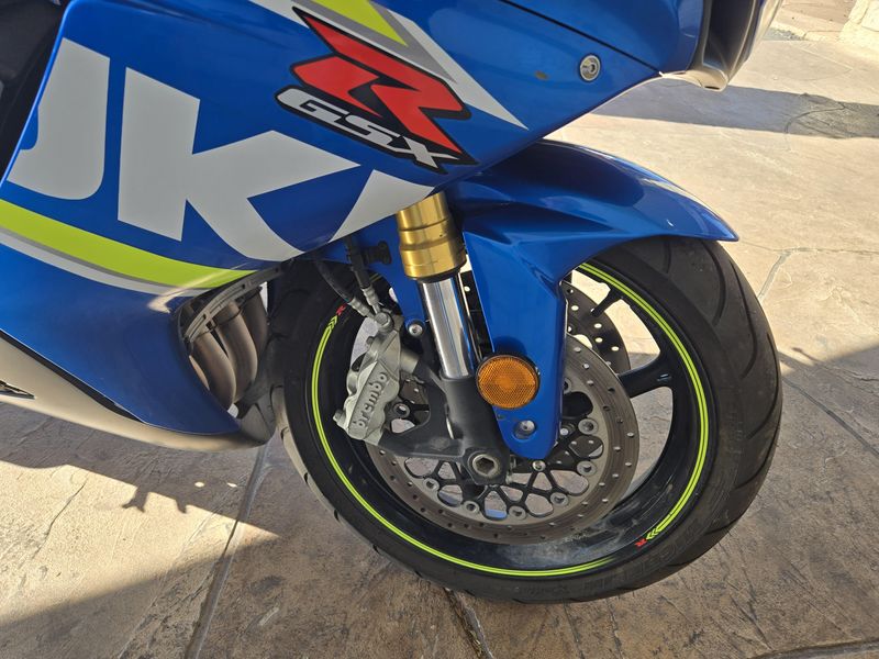 2017 Suzuki GSXR750L7Image 14