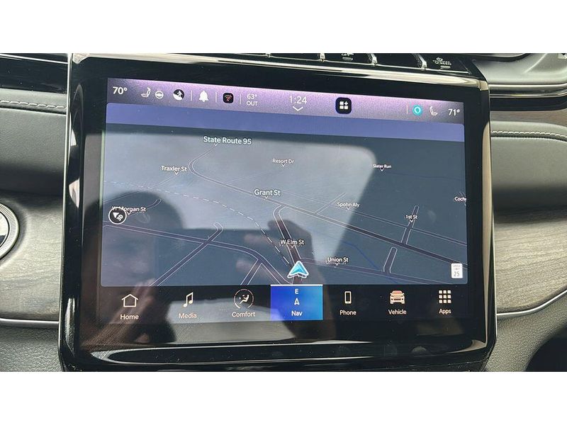 Used 2022 Jeep Grand Cherokee OverlandImage 19