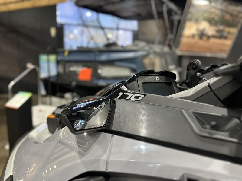 New 2025 Sea-Doo FISHPRO TROPHY 170 (SOUND SYSTEM) Image 9